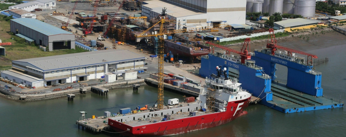 Bến cảng nhà máy đóng tàu Vard Vũng Tàu. Ảnh: Vard Vung Tau. 