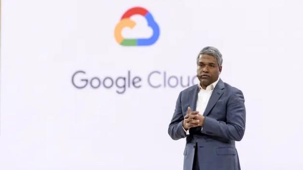 Giám đốc Điều hành Google Cloud Thomas Kurian phát biểu tại một Hội nghị về điện toán đám mây do công ty tổ chức vào năm 2019.
