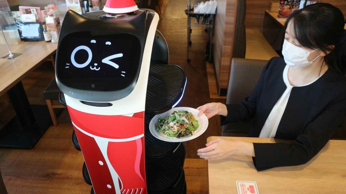 Nhu cầu về robot sẽ tăng l&ecirc;n do d&acirc;n số gi&agrave; v&agrave; thiếu lao động