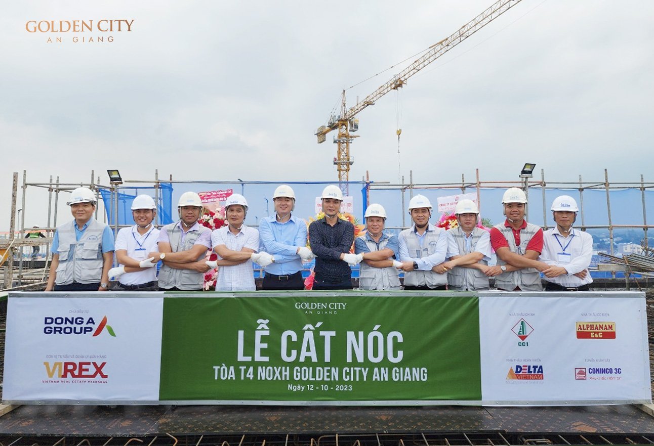 Niềm vui của Chủ đầu tư và các nhà thầu khi đưa tòa T4 nhà ở xã hội Golden City An Giang cán đích phần thô.