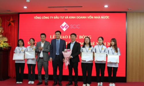 SCIC trao Học bổng nâng bước tài năng trẻ năm 2023