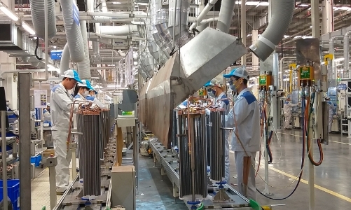 Tái cơ cấu ngành công nghiệp: TP.HCM cần chính sách đột phá và nhân sự chất lượng cao