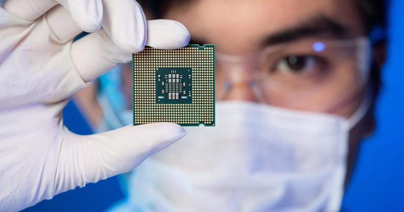 FPT to train 10,000-strong workforce each year for microchip sector by 2030