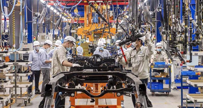 Manufacturing at the crossroads