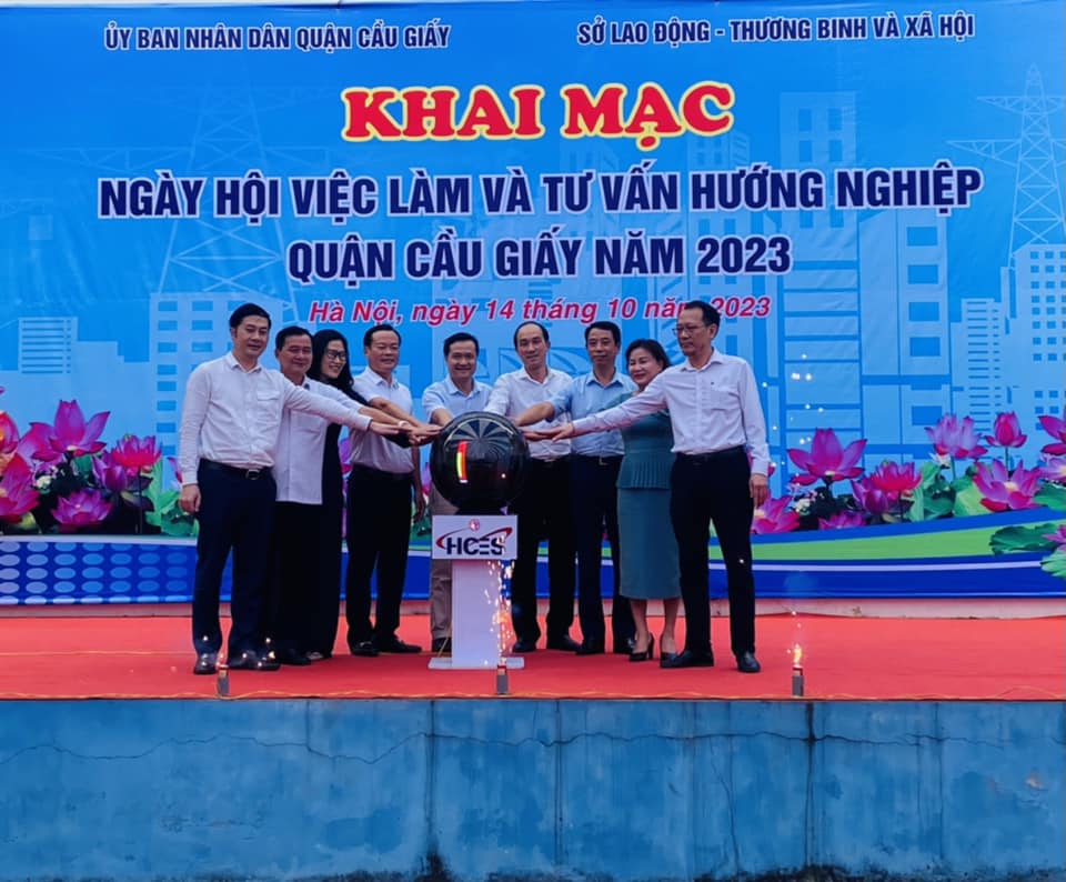 Khai mạc Ngày hội việc làm. 