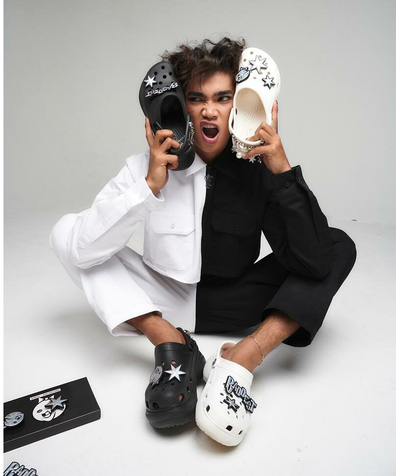 C&oacute; thể n&oacute;i Crocs l&agrave; thương hiệu gi&agrave;y g&acirc;y tranh c&atilde;i v&agrave; chia rẽ nhất tr&ecirc;n to&agrave;n thế giới.