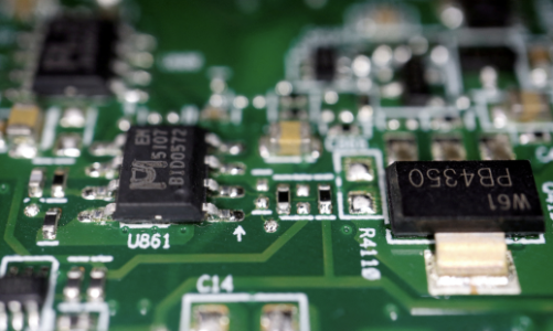 Mỹ sắp siết chặt hơn nữa việc bán chip cho Trung Quốc?