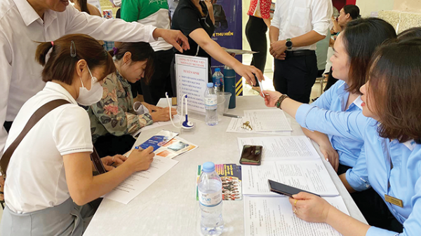 Thị trường lao động cuối năm 2023 khởi săc : Tín hiệu đáng mừng