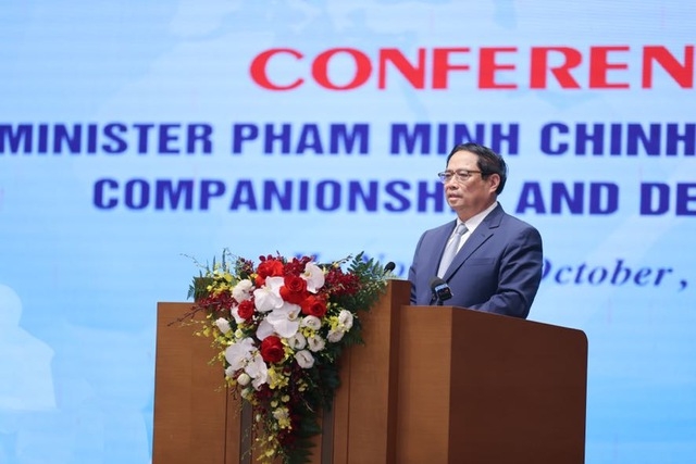 PM: Vietnam commits to accompanying foreign investors