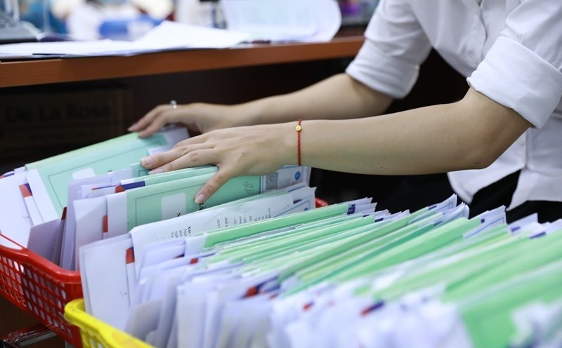  Người lao động cần thận trọng, khi phát hiện dấu hiệu nghi ngờ cần liên hệ ngay với cơ quan, tổ chức có liên quan để được giải đáp.