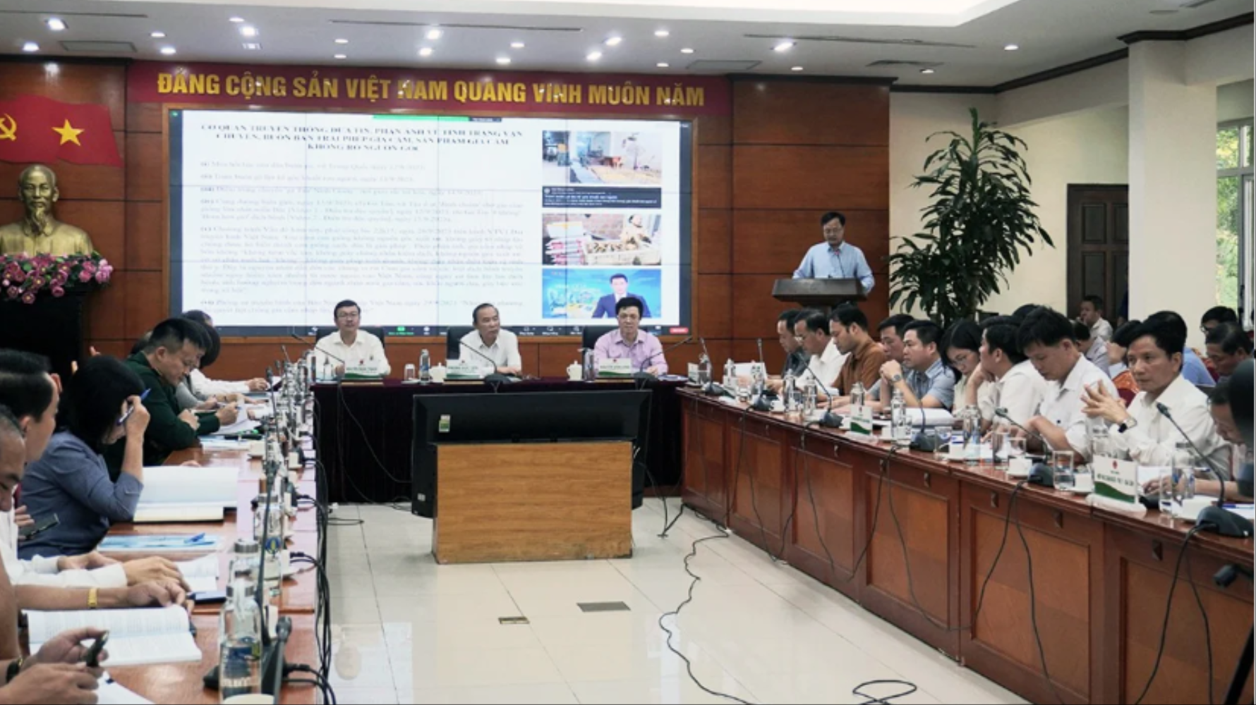 Quanh cảnh hội nghị tại Bộ N&ocirc;ng nghiệp v&agrave; Ph&aacute;t triển n&ocirc;ng th&ocirc;n.