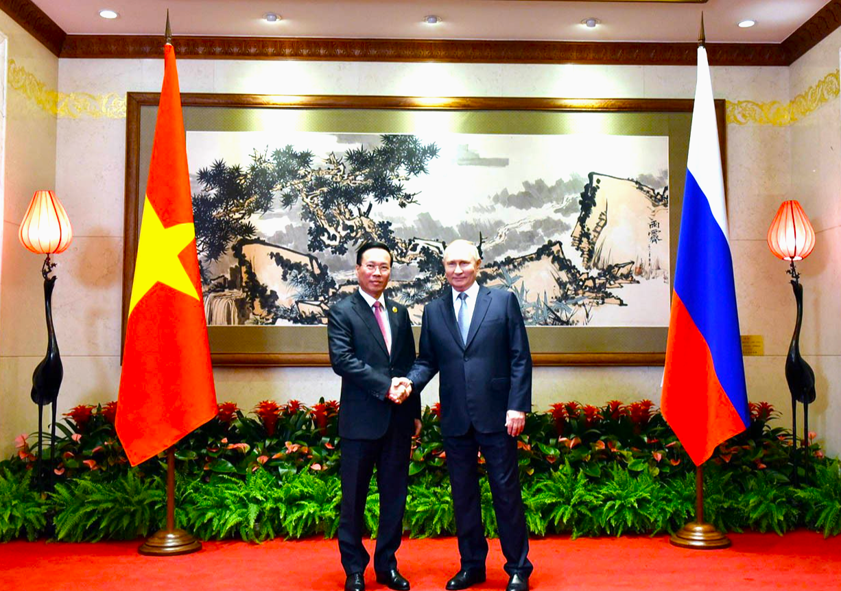 Chủ tịch nước Võ Văn Thưởng và Tổng thống Liên bang Nga Vladimir Putin nhất trí về các phương hướng, biện pháp lớn nhằm thúc đẩy quan hệ giữa hai nước trong thời gian tới. Ảnh: TTXVN.