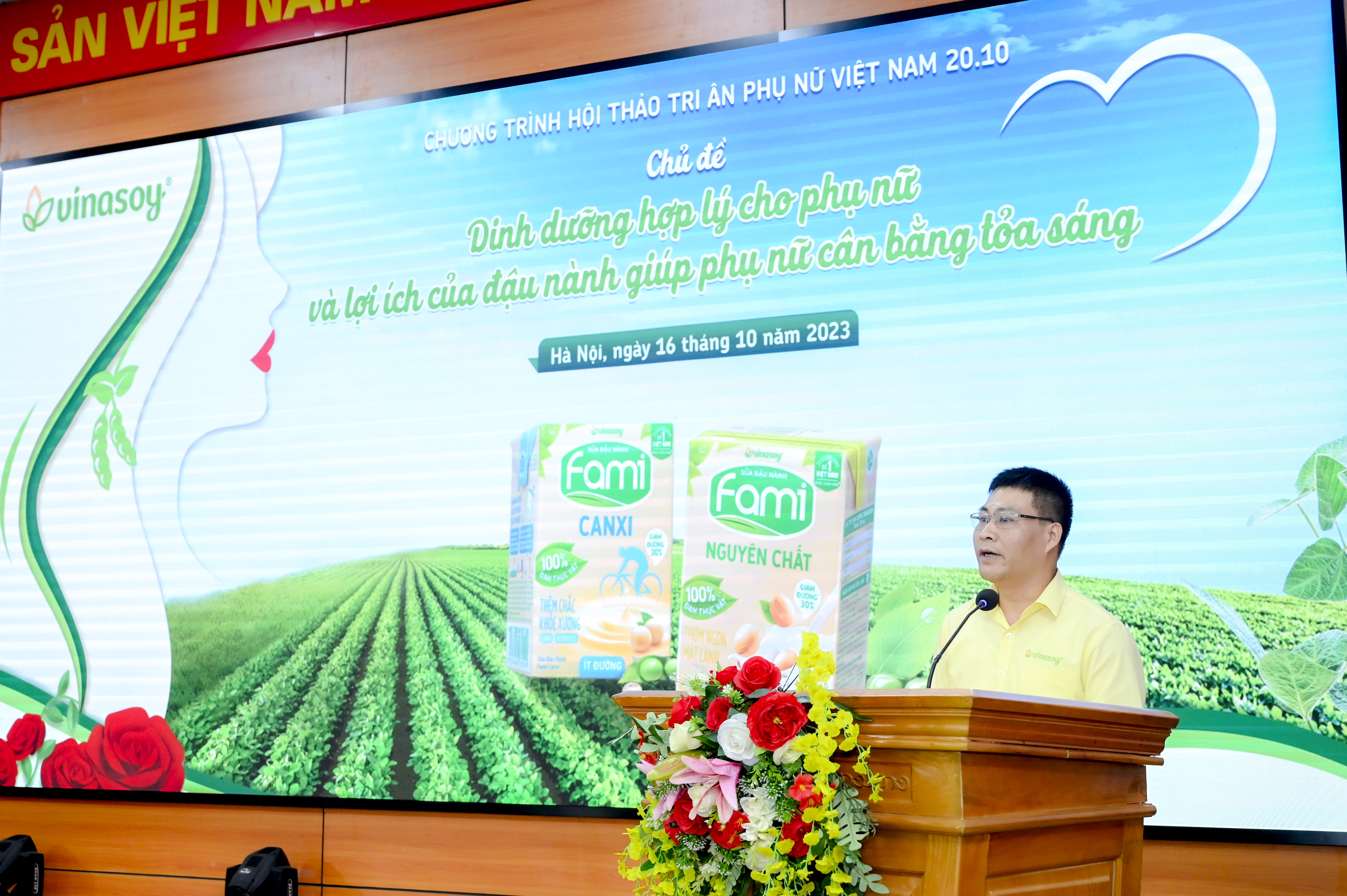 Đại diện nhãn hàng Fami trong buổi hội thảo dinh dưỡng.