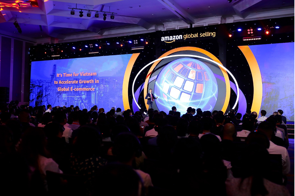 “It is time for Vietnam to accelerate into a new age where it becomes an important supply chain for global e-commerce”, Mr. Eric Broussard, Amazon Vice-President Worldwide Global Selling & International Seller Services, told the gathering.