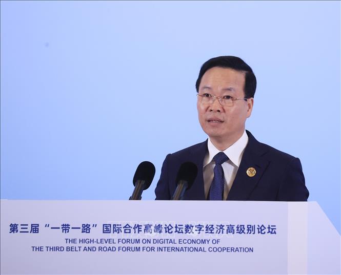 Chủ tịch nước Võ Văn Thưởng phát biểu tại phiên họp cấp cao với chủ đề “Kinh tế số - Động lực mới của tăng trưởng” - Ảnh: TTXVN