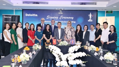 Deloitte Vietnam & ICAEW cooperate to support students in finance field
