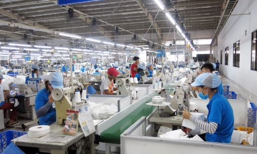 Ủy ban Kinh tế của Quốc hội đề xuất tiếp tục giao Chính phủ triển khai hỗ trợ lãi suất 2% cho doanh nghiệp