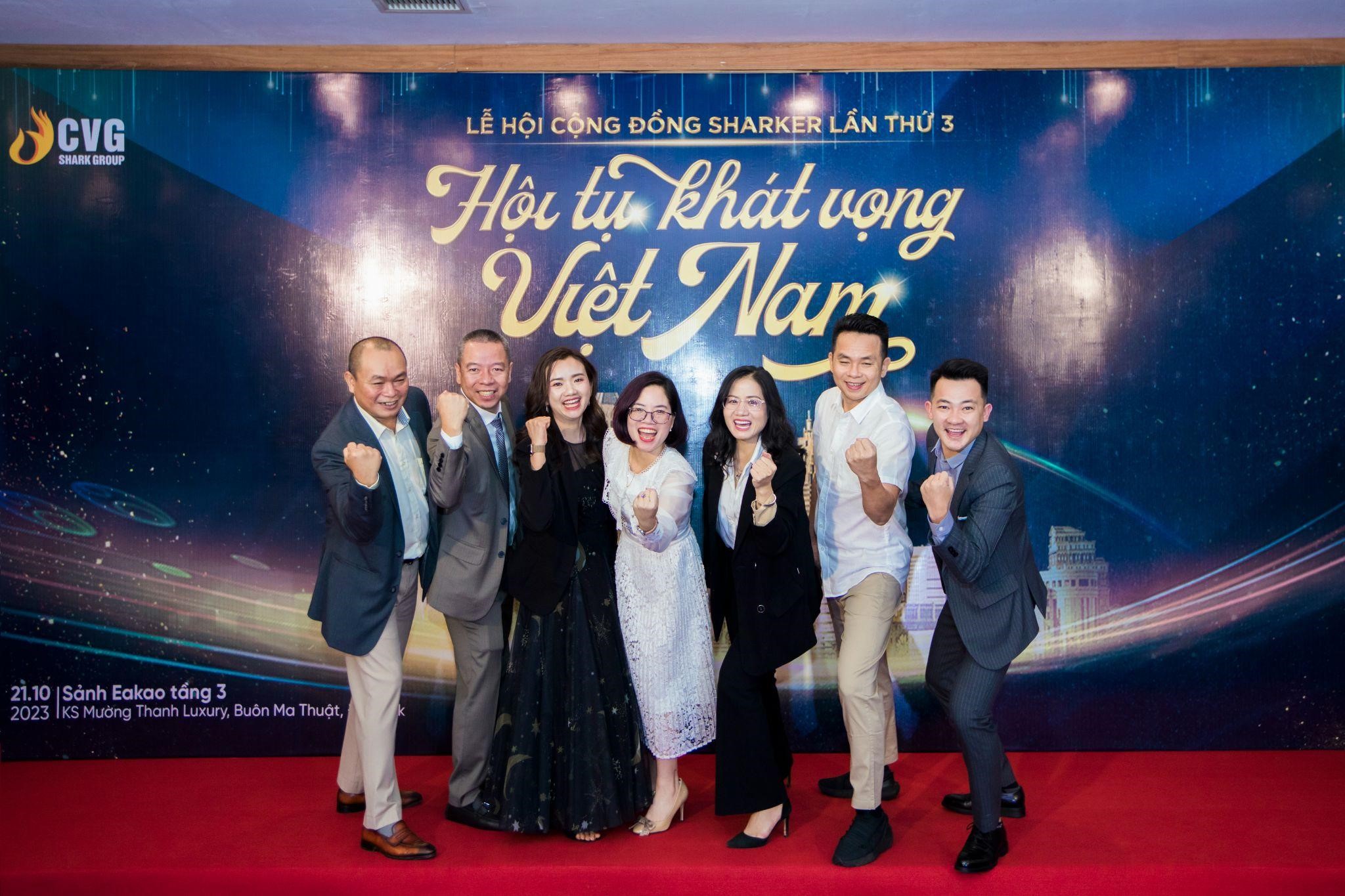 C&aacute;c thế hệ Sharker tại CVG Shark Group thể hiện quyết t&acirc;m, lan tỏa tinh hoa tới cộng đồng doanh nghiệp Việt.