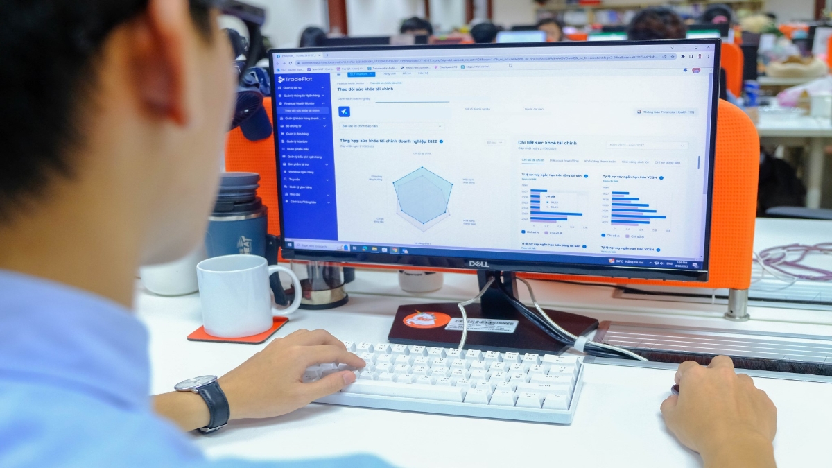 Doanh nghiệp c&oacute; thể giải quyết dễ d&agrave;ng b&agrave;i to&aacute;n t&agrave;i trợ vốn trong giao dịch thương mại với TradeFlat.