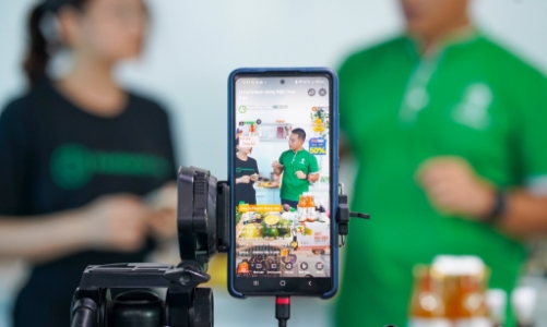 Tìm đầu ra cho sản phẩm OCOP bằng mô hình Mua sắm - Giải trí qua livestream