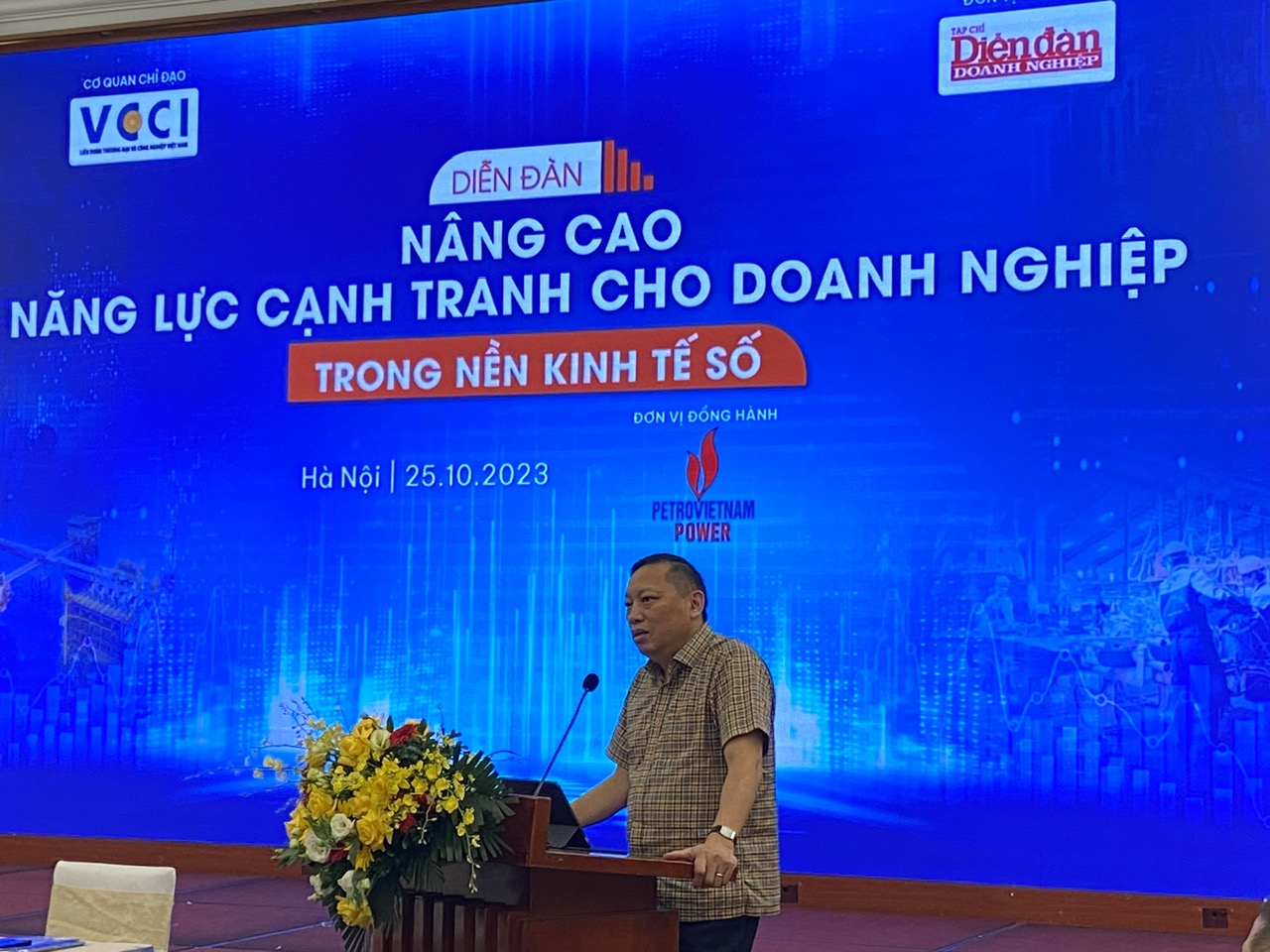 TS Ngô Hải Phan: 