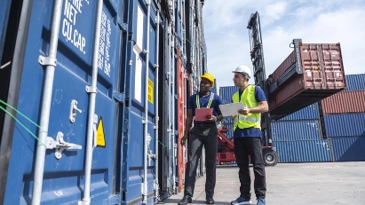 Skilled workers short of demand for logistics