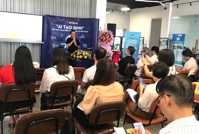 Quang cảnh Lễ ra mắt Giải pháp trợ lý AI tạo sinh Vagent - Ảnh: Ngô Anh Văn