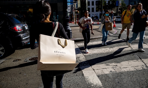 Kinh tế Mỹ bất ngờ tăng trưởng mạnh trong quý 3 bất chấp lãi suất cao