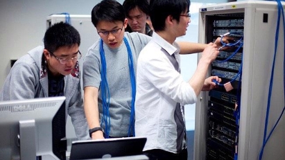 HCMC & Hanoi cutting IT staff at higher rates than elsewhere