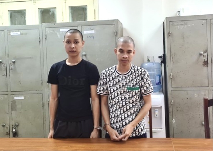 Đối tượng Phan Đình Hùng và Cao Văn Tuấn. (Ảnh Công an quận Nam Từ Liêm).