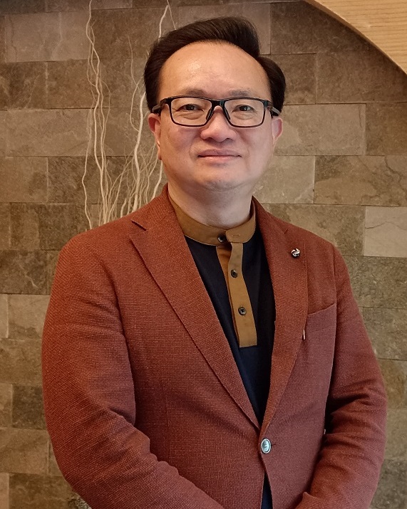 Ông Christopher Nguyen: 
