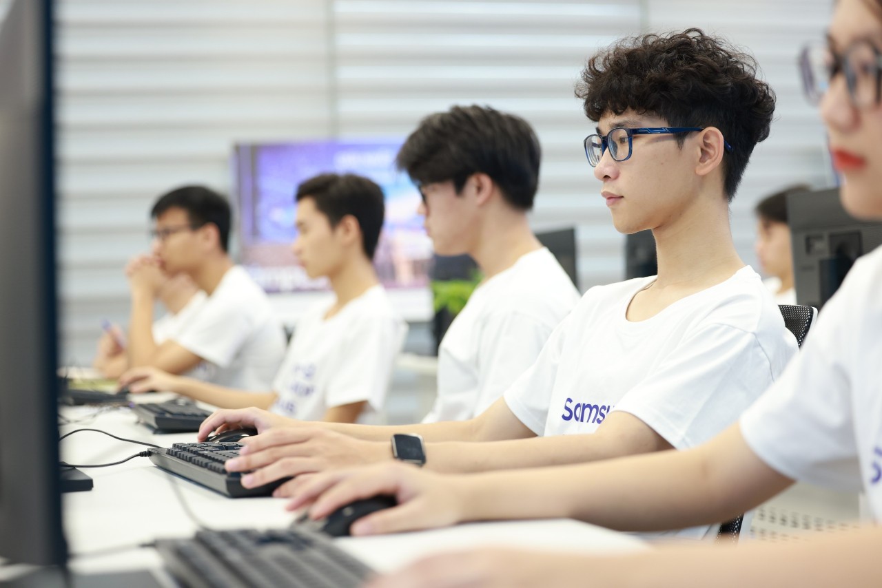 Các em học sinh bắt đầu tham gia Chương trình phát triển nhân tài