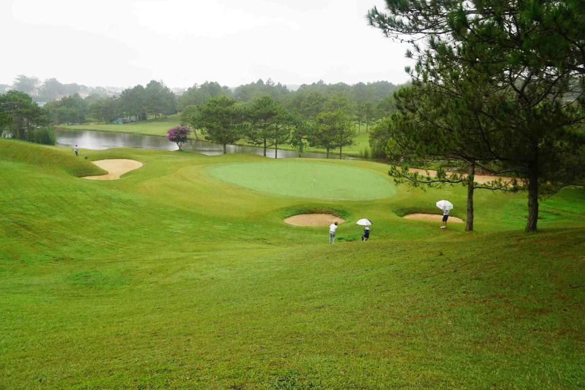 Việt Nam lần thứ 7 liên tiếp được vinh danh là Điểm đến Golf tốt nhất châu Á (2017 - 2023).
