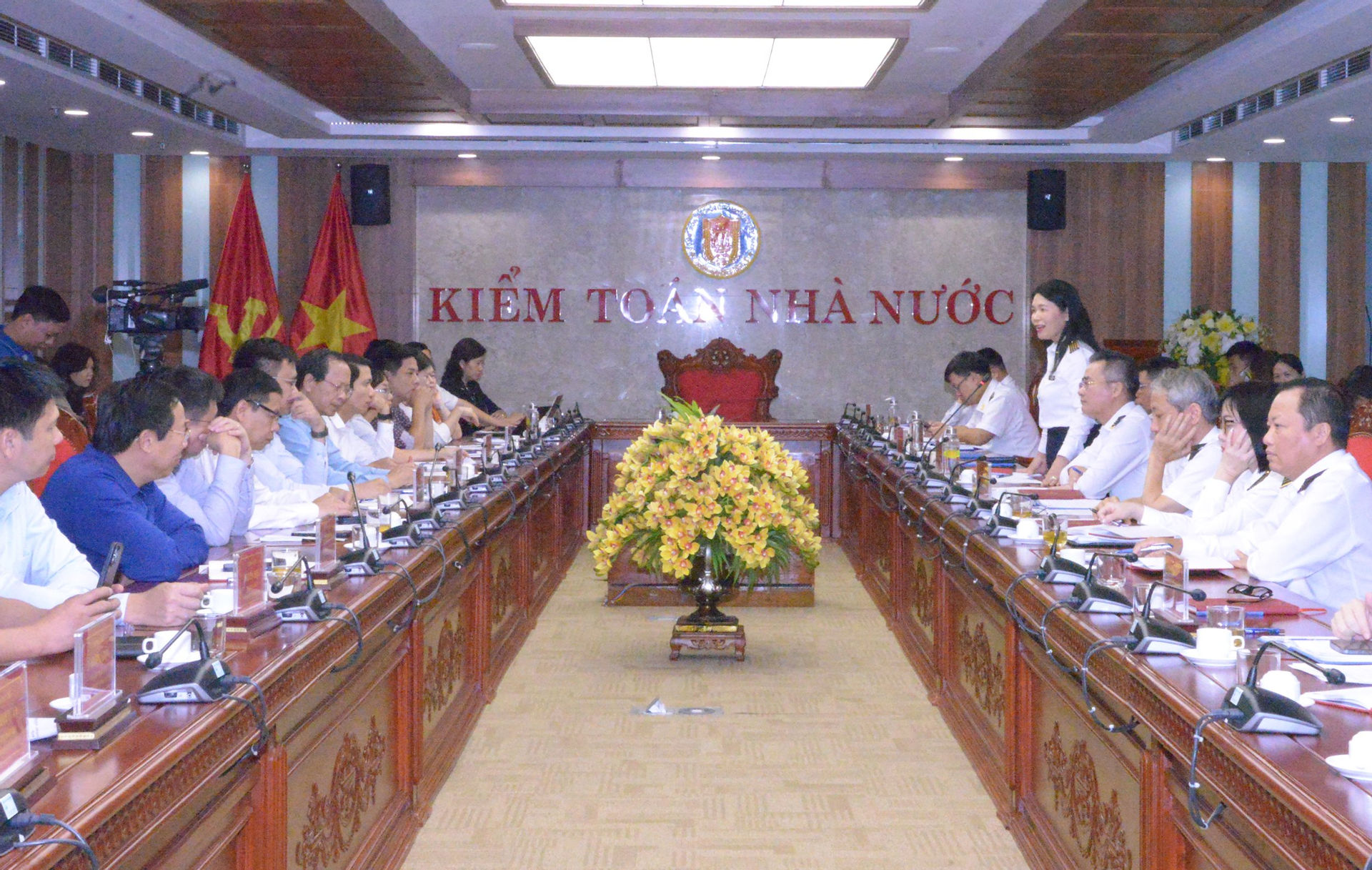  Toàn cảnh Hội nghị công bố quyết định kiểm toán báo cáo quyết toán ngân sách năm 2022