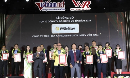 AB InBev 4 năm liên tiếp nhận giải thưởng Top 10 Công ty đồ uống uy tín năm 2023.