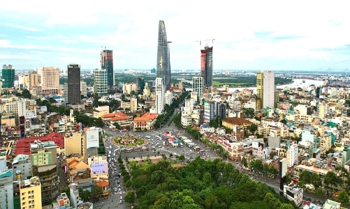 Lệch pha, “nghẽn” vốn và vướng mắc về thể chế khiến thị trường bất động sản phục hồi rất chậm