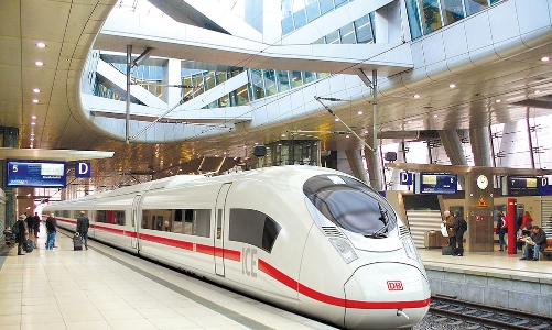 Đến năm 2030, khởi công đường sắt tốc độ cao Bắc - Nam, xây dựng 50% tổng chiều dài tuyến metro