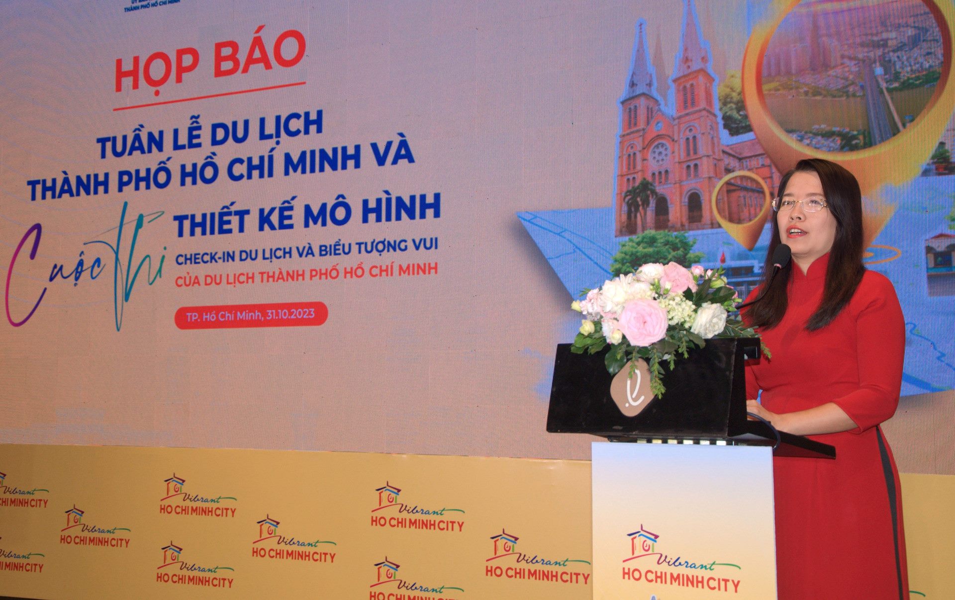 B&agrave; Nguyễn Thị &Aacute;nh Hoa, Gi&aacute;m đốc Sở Du lịch TP.HCM, chia sẻ tại họp b&aacute;o.