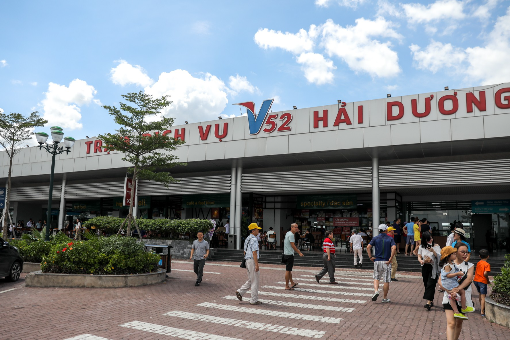 9 trạm dừng nghỉ đang đầu tư và đã đưa vào khai thác.