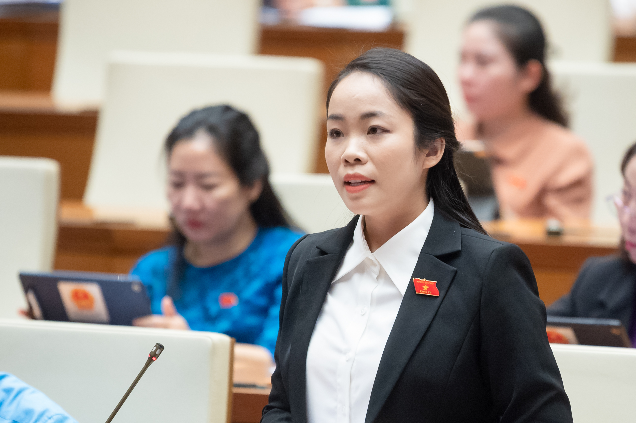 Đại biểu Triệu Thị Huyền, Đoàn Đại biểu Quốc hội tỉnh Yên Bái. Ảnh - Quochoi.vn.