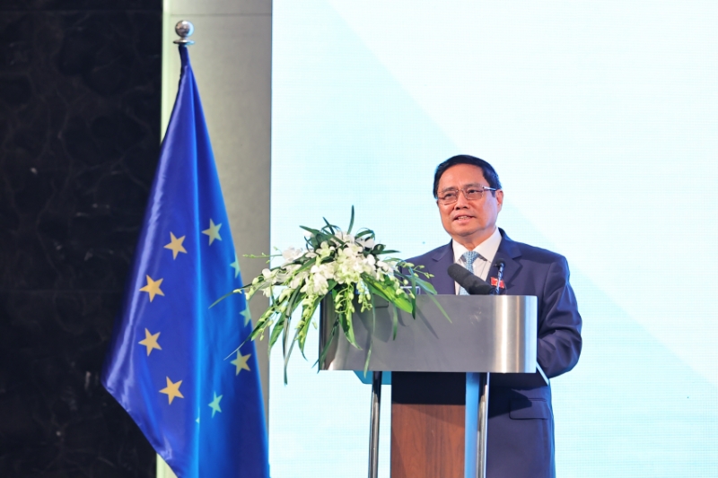 PM proposes solutions to promote green initiatives with EU