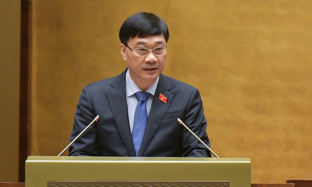 Chủ nhiệm Ủy ban Kinh tế của Quốc hội Vũ Hồng Thanh trình bày Báo cáo giải trình, tiếp thu, chỉnh lý dự thảo Luật Đất đai (sửa đổi).