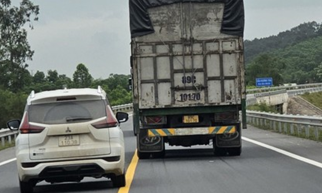 Nhiều tuyến cao tốc 2 làn xe còn ẩn chứa nhiều nguy hiểm.