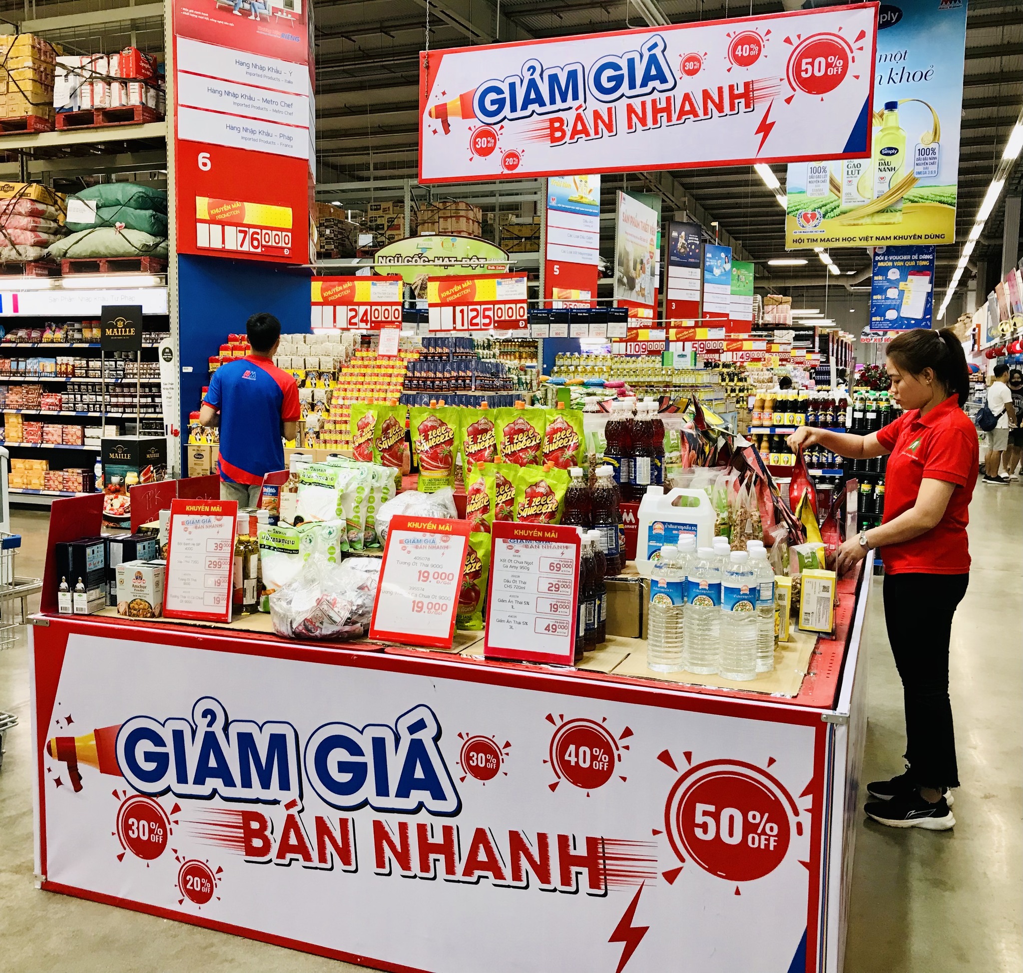 Thị trường b&aacute;n lẻ&nbsp; dự b&aacute;o sẽ tiếp tục tăng trong những th&aacute;ng cuối năm, đặc biệt với nh&oacute;m h&agrave;ng ti&ecirc;u d&ugrave;ng, thời trang, gia dụng...&nbsp;