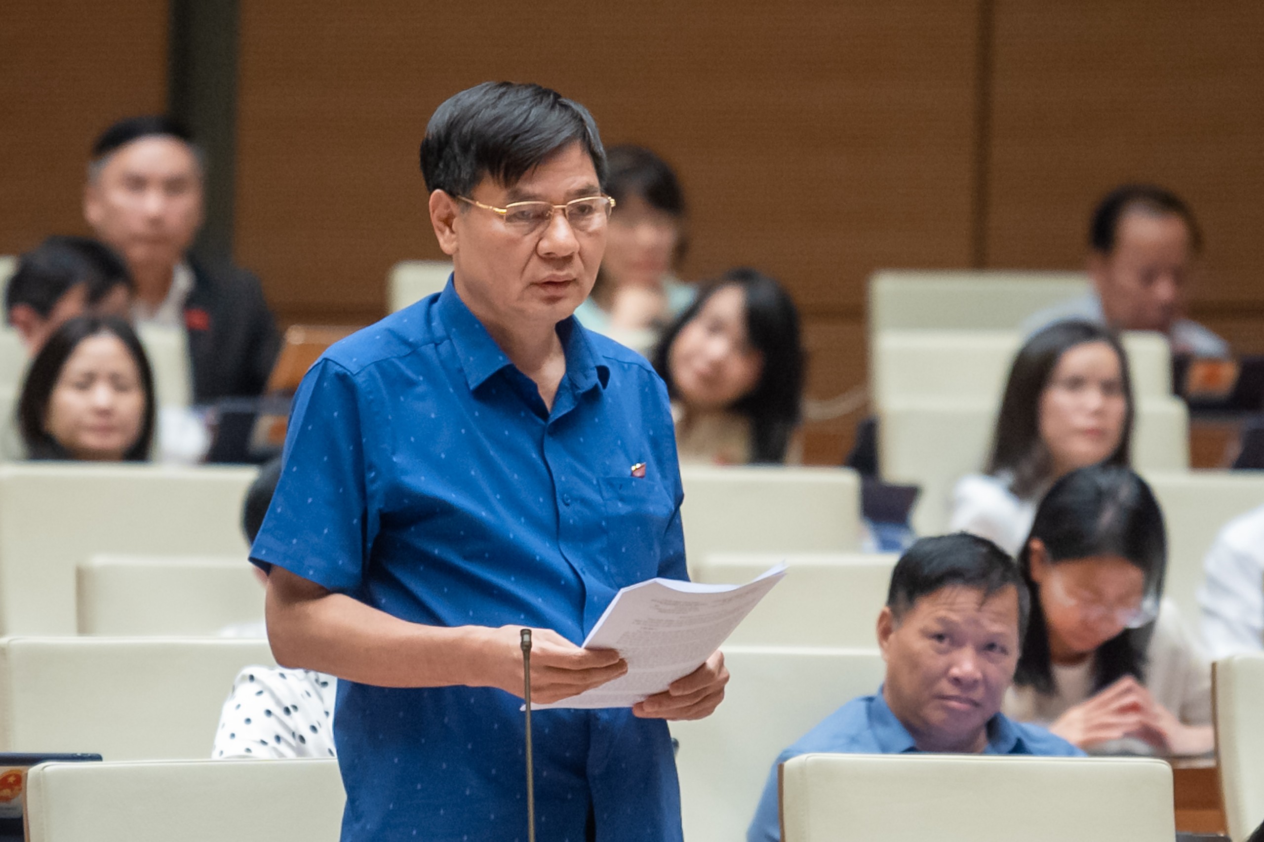 Đại biểu L&ecirc; Tất Hiếu, Đo&agrave;n Đại biểu Quốc hội tỉnh Vĩnh Ph&uacute;c. Ảnh - Quochoi.vn.&nbsp;