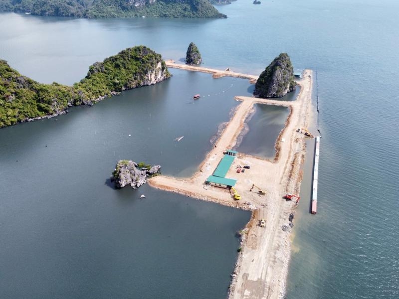 Quang Ninh suspends sea reclamation project