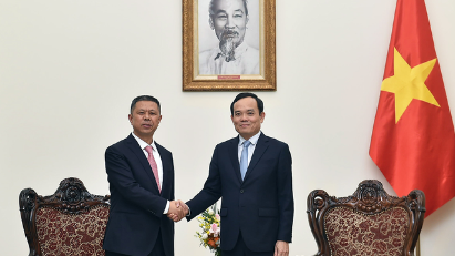 Leader of Trina Solar meets Deputy PM