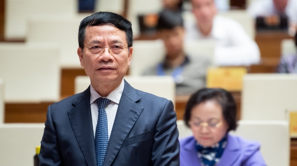 Bộ trưởng Nguyễn Mạnh Hùng nói về xử lý quảng cáo thực phẩm chức năng sai sự thật trên mạng