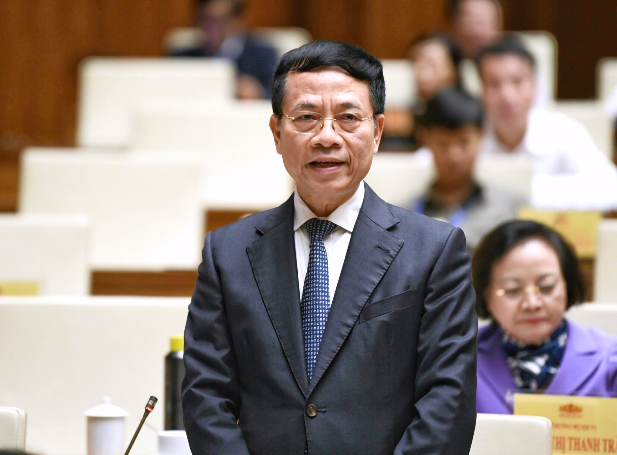 Bộ trưởng Nguyễn Mạnh H&ugrave;ng: C&oacute; lẽ Việt Nam l&agrave; một trong những nước l&agrave;m tốt c&ocirc;ng t&aacute;c phủ s&oacute;ng tới v&ugrave;ng s&acirc;u, v&ugrave;ng xa v&igrave; c&oacute; Quỹ viễn th&ocirc;ng c&ocirc;ng &iacute;ch do c&aacute;c nh&agrave; mạng đ&oacute;ng g&oacute;p.