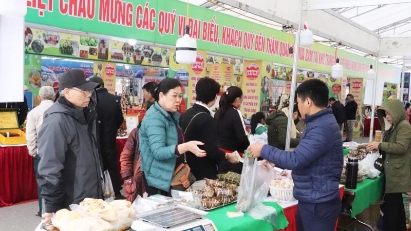 Vietnam - China trade and tourism fair set to open in Quang Ninh